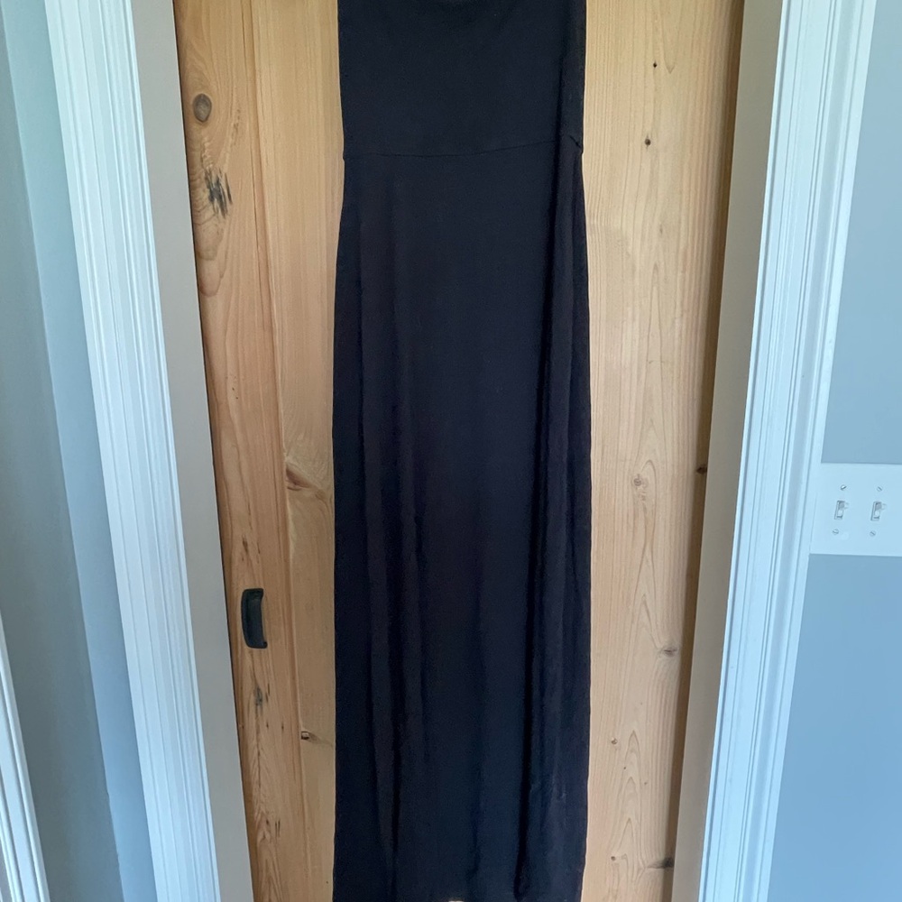 Simple and Elegant Strapless Black Maxi Dress